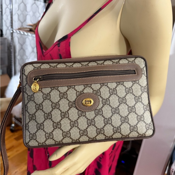 Gucci GG Clutch wristlet Pvc Pouch bag Brown with paper bag included. - Picture 15 of 16